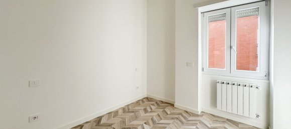 2 rooms Apartment in Rome, Italy No. 16942 23