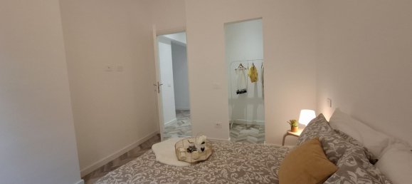 2 rooms Apartment in Rome, Italy No. 16942 10