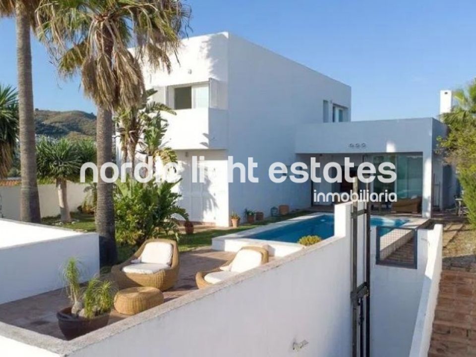 3 Schlafzimmer Villa in Rincon de la Victoria, Spain, Nr. 267655