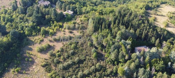 Land in Città di Castello, Italy No. 379083 4