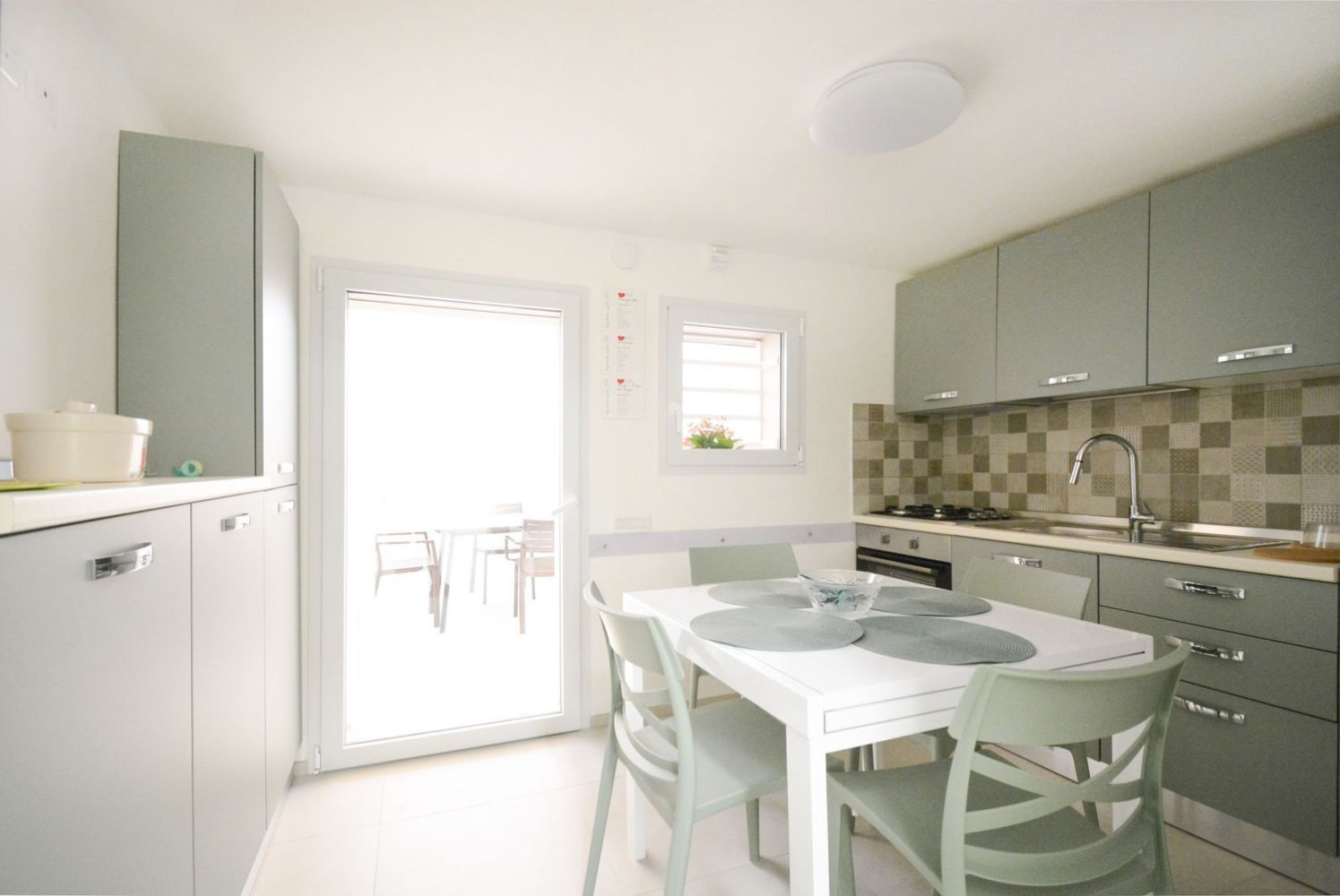 Дом с 5 комнатами в Сан Вито деи Норманни, Италия № 284454