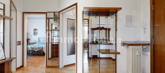 Квартира с 2 спальнями в Пессано кон Борнаго, Италия № 352162 34