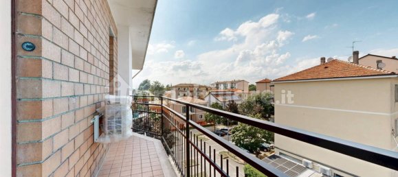 Квартира с 2 спальнями в Пессано кон Борнаго, Италия № 352162 9