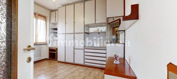 Квартира с 2 спальнями в Пессано кон Борнаго, Италия № 352162 30