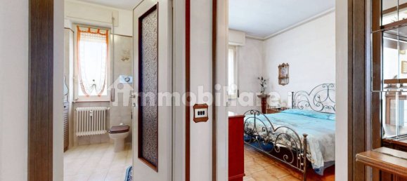 Квартира с 2 спальнями в Пессано кон Борнаго, Италия № 352162 19