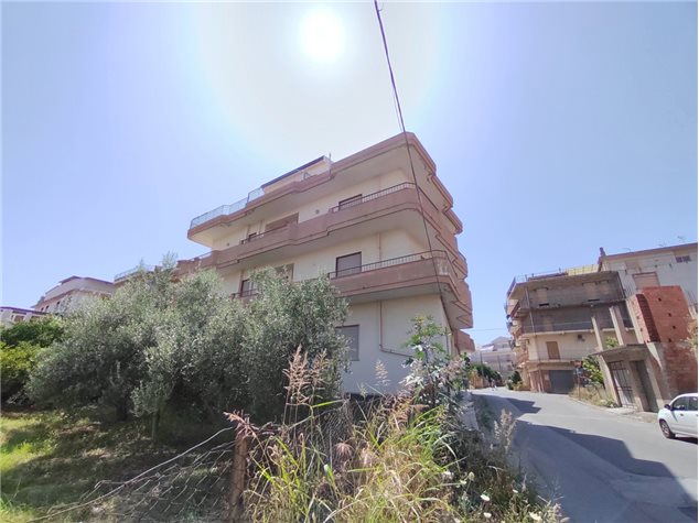 3 bedrooms Apartment in Barcellona Pozzo di Gotto, Italy No. 76021