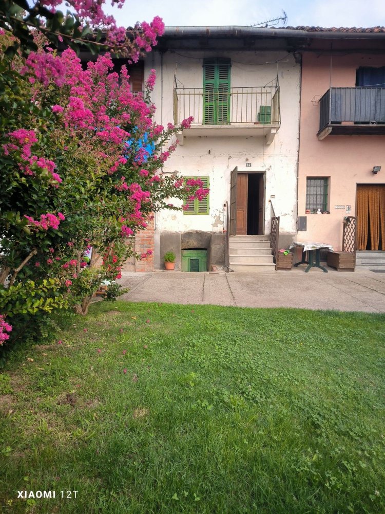 4 bedrooms Villa in Moncucco Torinese, Italy No. 378372