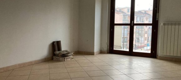 2 bedrooms Apartment in Moncalieri, Italy No. 44397 6