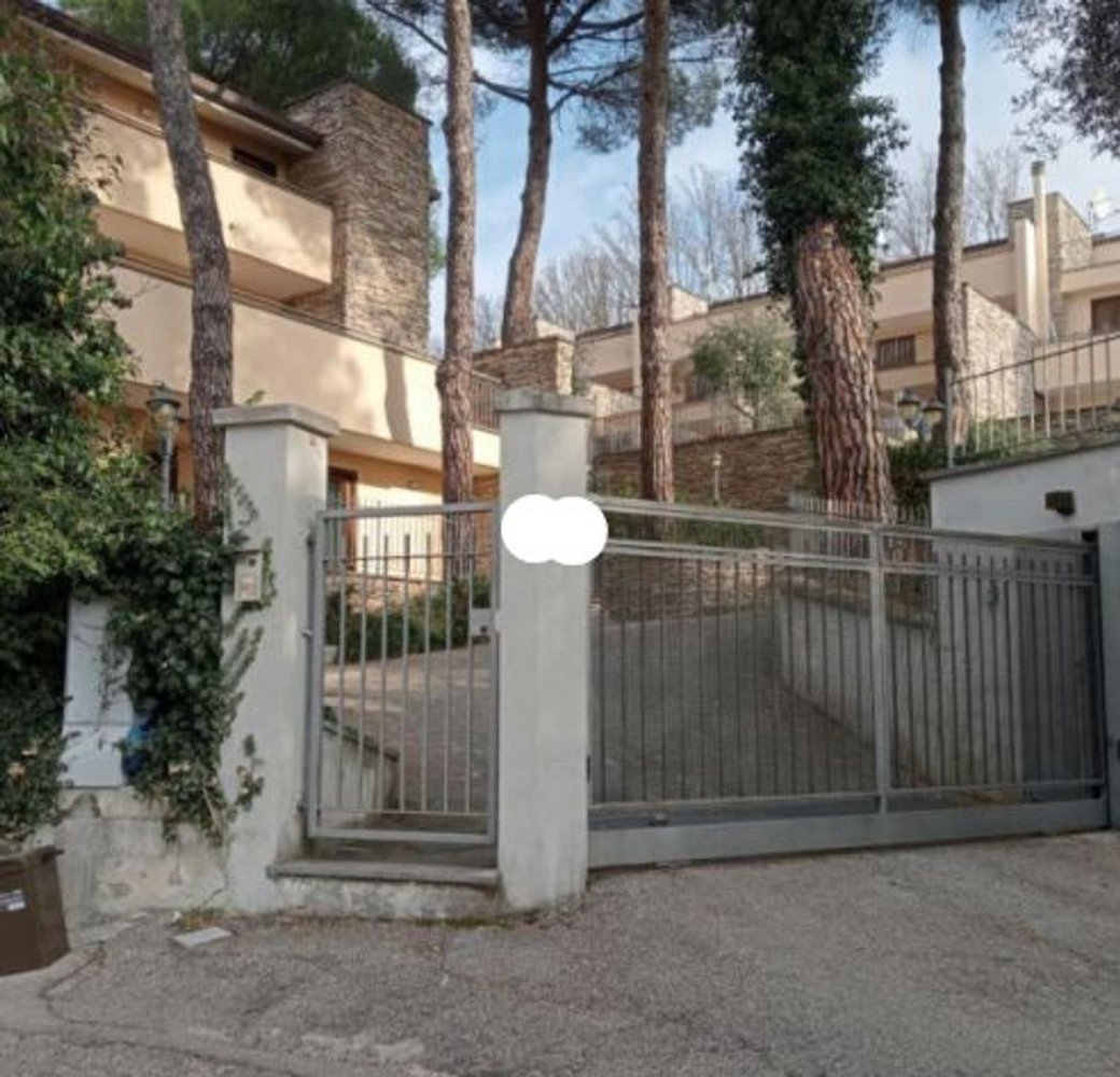 5-Zimmer Wohnung in Perugia, Italy, Nr. 42995