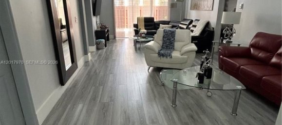 4 dormitorios villa en venta en Miami, Miami-Dade, Florida, USA № 615248 21