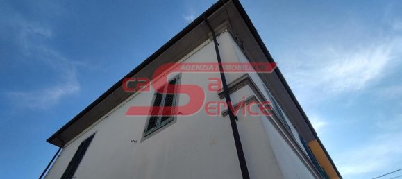 Casa de 6 habitaciónes en Massa e Cozzile, Italy No. 171900 2