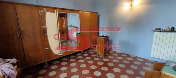 Casa de 6 habitaciónes en Massa e Cozzile, Italy No. 171900 15