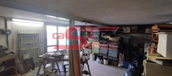 Casa de 6 habitaciónes en Massa e Cozzile, Italy No. 171900 9