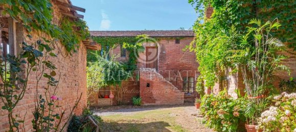 7 bedrooms House in Chiusi, Italy No. 77278 24