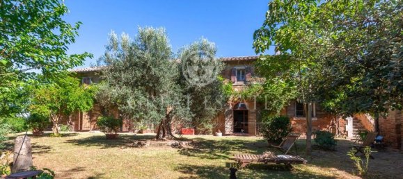 7 bedrooms House in Chiusi, Italy No. 77278 7