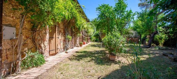 7 bedrooms House in Chiusi, Italy No. 77278 10