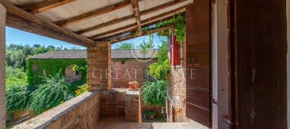 7 bedrooms House in Chiusi, Italy No. 77278 14