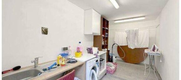 Apartamento de 3 dormitorios en Wiener Neustadt, Austria No. 122635 6