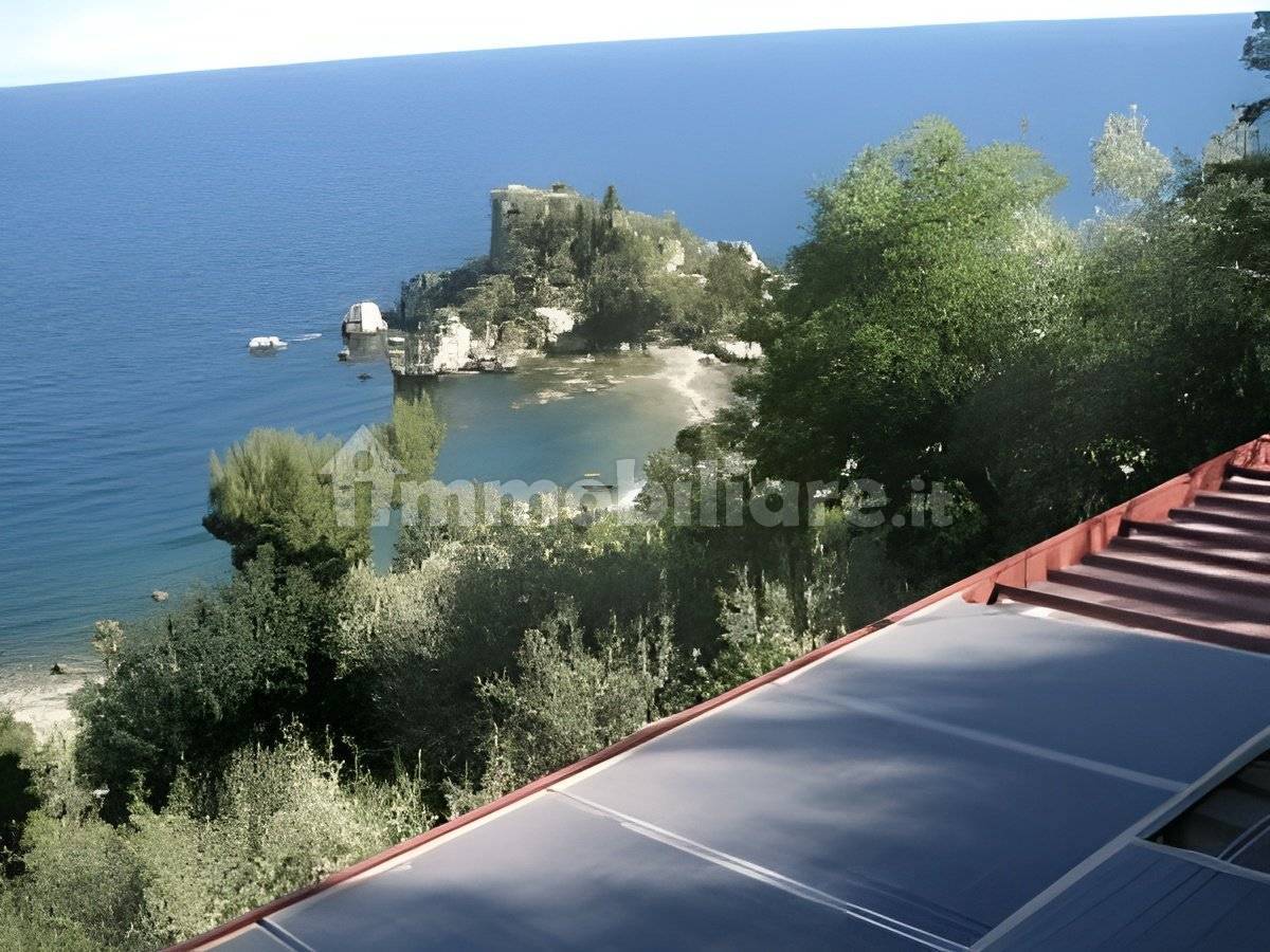 2 bedrooms Apartment in Taormina, Italy No. 38208
