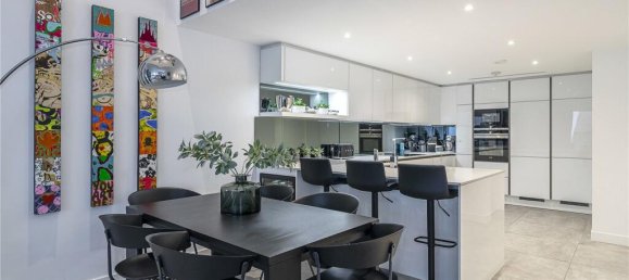 4 bedrooms House in London, United Kingdom No. 14197 21