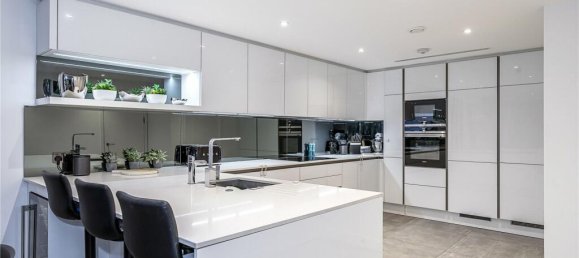 4 bedrooms House in London, United Kingdom No. 14197 11