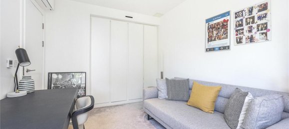 4 bedrooms House in London, United Kingdom No. 14197 55