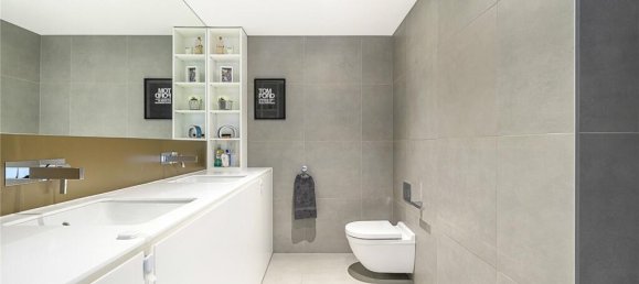 4 bedrooms House in London, United Kingdom No. 14197 57