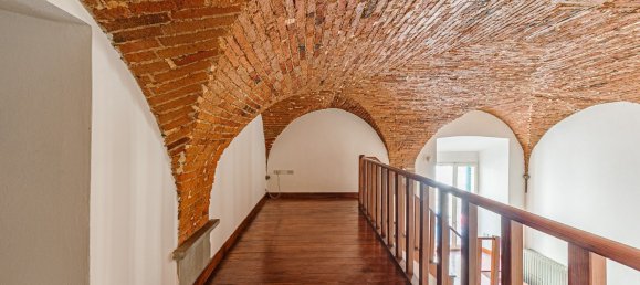 مكتب في Pistoia, Italy 173متر مربع رقم 342408 29