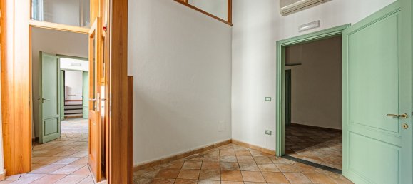 مكتب في Pistoia, Italy 173متر مربع رقم 342408 18