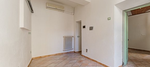 مكتب في Pistoia, Italy 173متر مربع رقم 342408 32