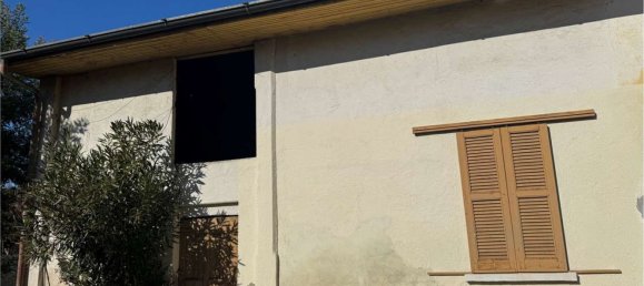 Дом с 4 комнатами в Традате, Италия № 3409 8