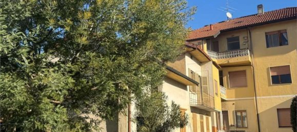 Дом с 4 комнатами в Традате, Италия № 3409 14