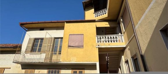 Дом с 4 комнатами в Традате, Италия № 3409 12