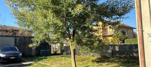 Дом с 4 комнатами в Традате, Италия № 3409 16