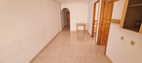 2 dormitorios apartamento en venta en Torrevieja, Alicante, Comunidad Valenciana, Spain № 370051 3
