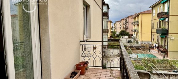 3 rooms Apartment in Verona, Italy No. 377375 12