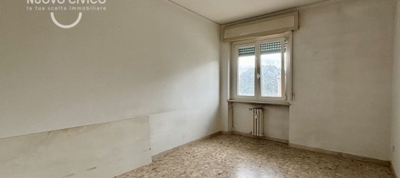 3 rooms Apartment in Verona, Italy No. 377375 11