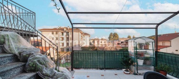 3 Schlafzimmer Wohnung in Monza, Italy, Nr. 215574 14