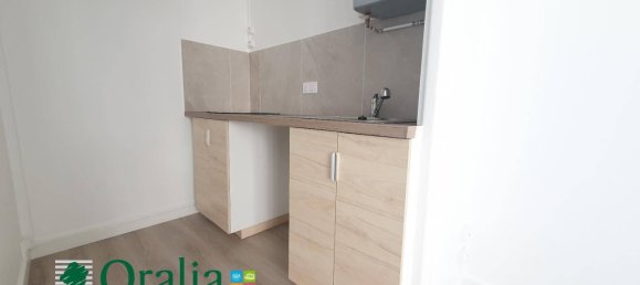 Studio in Grenoble, France No. 201163 5