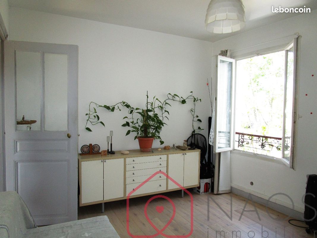 2غرفة شقة في L'Ile-Saint-Denis, France رقم 330412