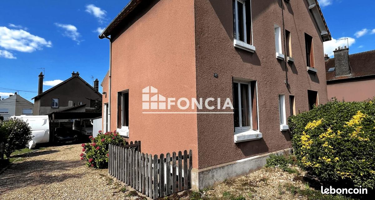 3 chambres Maison à Dreux, France No. 334053