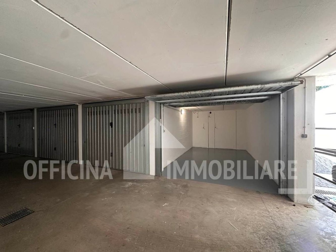 Garaje en Cosio Valtellino, Italy 19 m² No. 312070