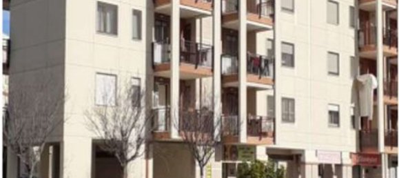 Apartamento de 4 dormitorios en Bisceglie, Italy No. 327623 12