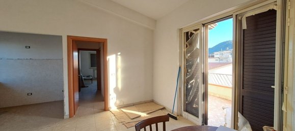 3غرفة شقة في Oliveri, Italy رقم 112692 9