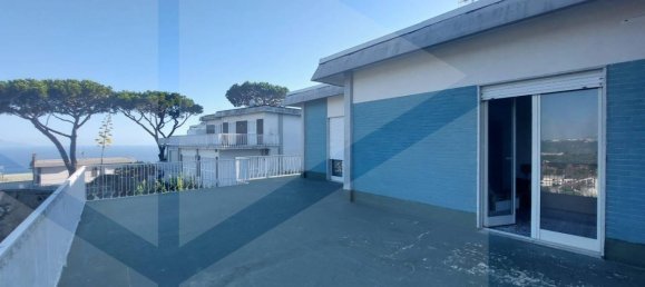 11 rooms Villa in Pozzuoli, Italy No. 22653 17