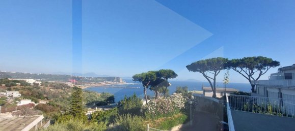 11 rooms Villa in Pozzuoli, Italy No. 22653 10