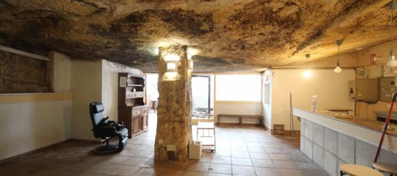 5 غرف نوم فيلا في Es Castell, Spain رقم 2088 14