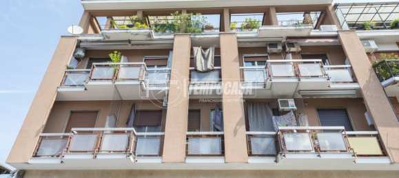 2 rooms Apartment in Milan, Italy No. 274447 4