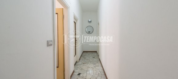 2 rooms Apartment in Milan, Italy No. 274447 9