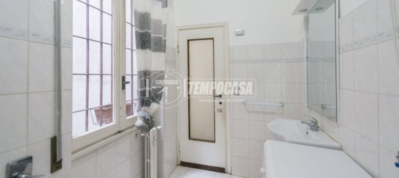 2 rooms Apartment in Milan, Italy No. 274447 2